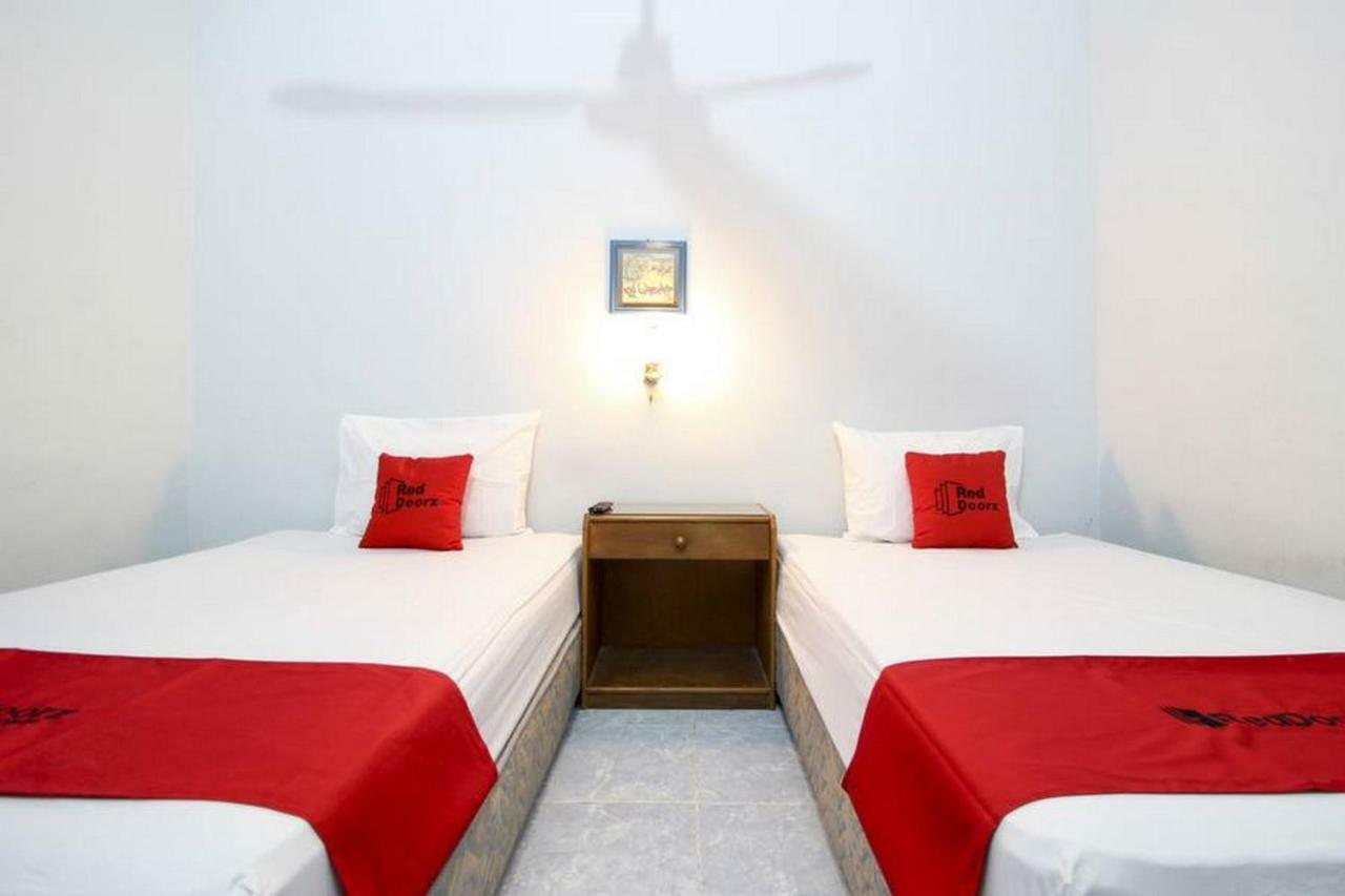RedDoorz Syariah At Jalan Menteri Supeno Hotel Yogyakarta Bagian luar foto