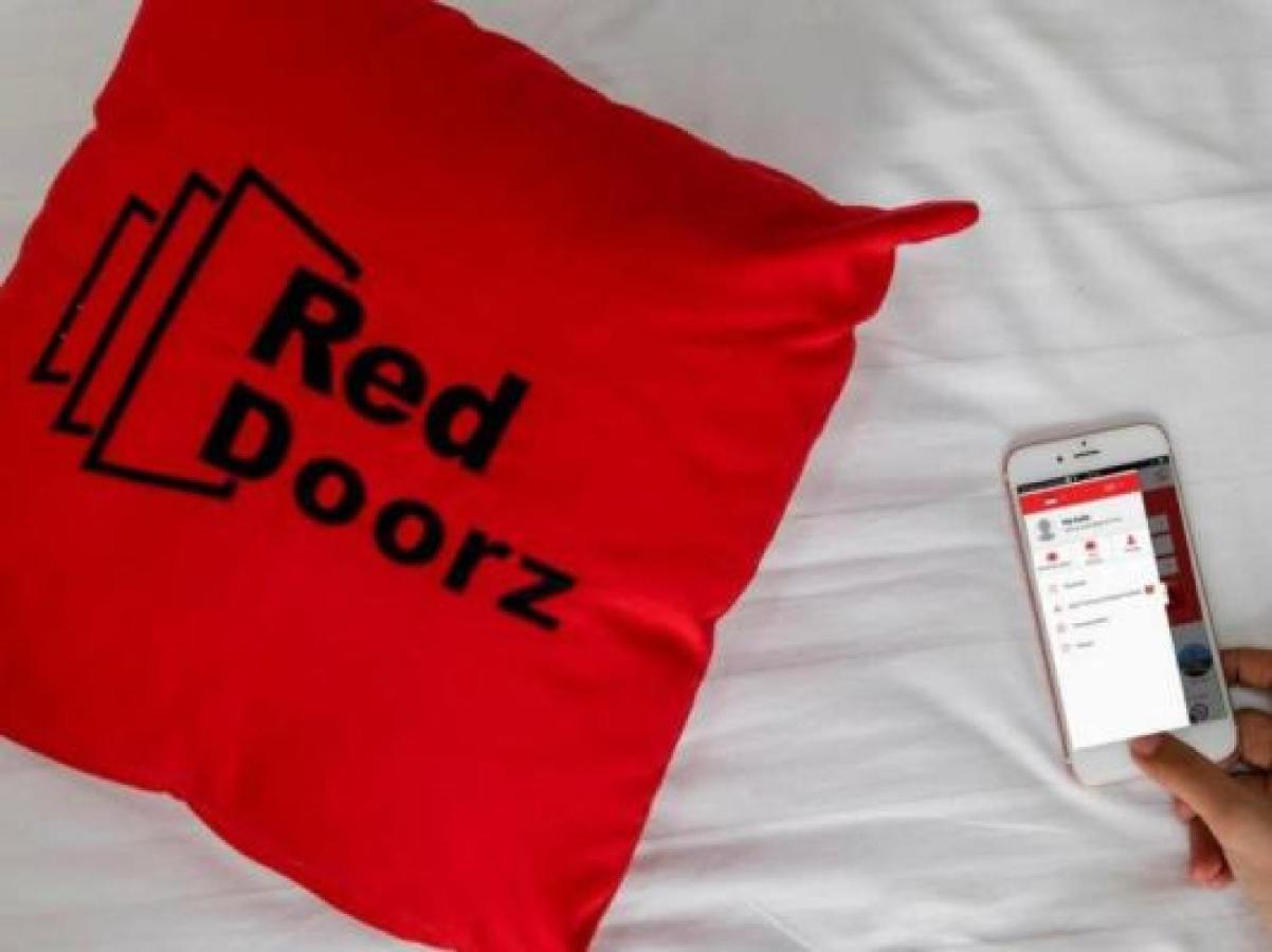 RedDoorz Syariah At Jalan Menteri Supeno Hotel Yogyakarta Bagian luar foto